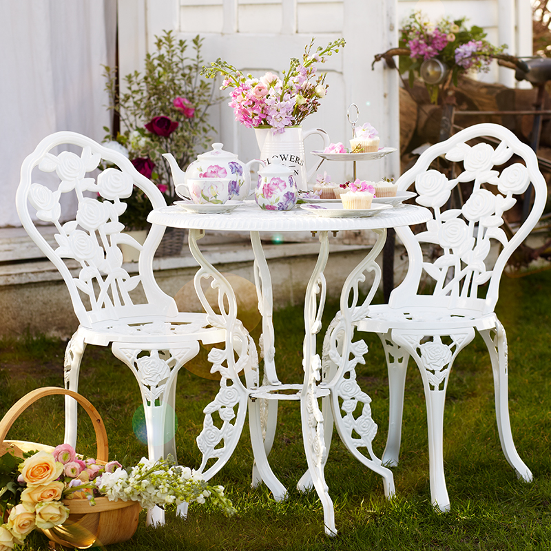 Dobbies Katy Pearson