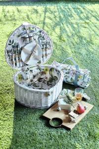 Marks and Spencer picnic